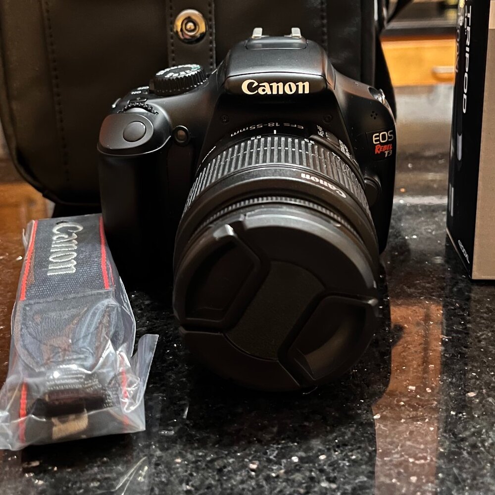 Canon EOS REBEL T3